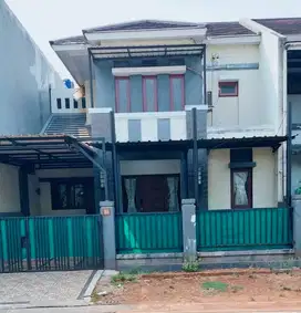 Disewa Rumah di Boulevard Grand Wisata