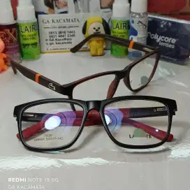 Frame Kacamata Pria untuk Pengguna Minus dan Plus