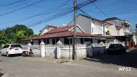 Rumah Tipe Sudut di Tengah Kota Jalan Emmy Saelan Tidung