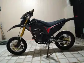 *-DIJUAL CRF 150-*