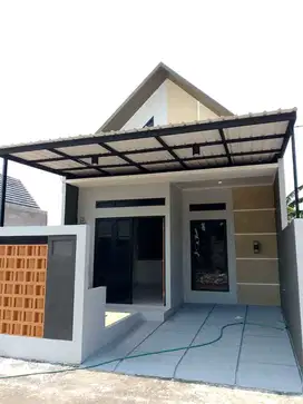 Rumah mewah di serua