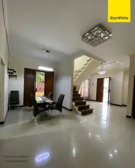 Rumah huk di Cipinang Indah 2, 2 lantai plus