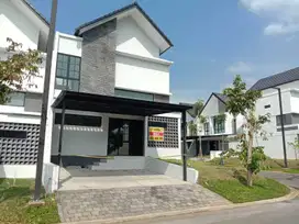 Disewakan Rumah Siap Pakai Lokasi di Perum Elit BSB Semarang