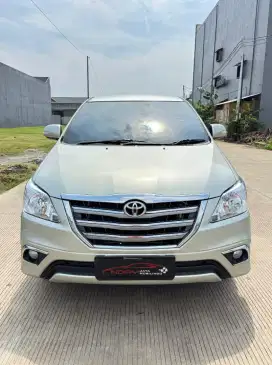 Innova V matic murah 2014 silver