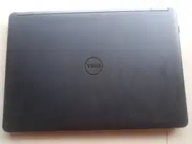 Laptop Dell corei7 2 jt