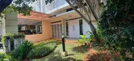 DiJual Rumah Mewah 2 Lantai  di Summarecon Bekasi