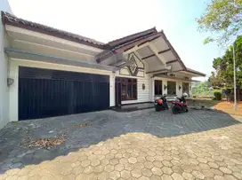 Dijual rumah mewah siap huni full furnished di singotoro candisari