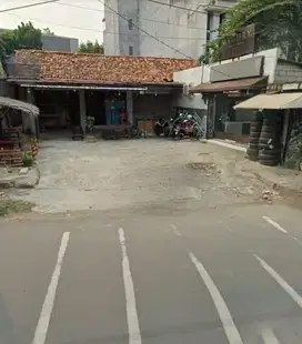 Rumah Tua di Pinggir Jalan Raya Lebak Bulus, Cocok Untuk Usaha