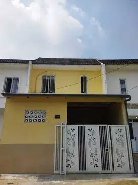 free design rumah 2 lantai cuma 200 m dari pinggir jalan tegar beriman