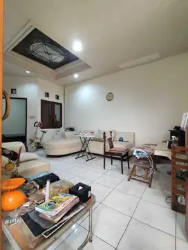 Jual Cepat Rumah di sayap Jl. RE Martadinata (Jl. Riau) Kota Bandung
