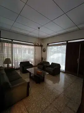 Tanah dan Bangunan Hitung Tanah di Jl. Pesantren Wetan, Pajajaran