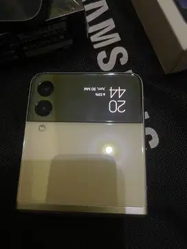 Samsung flip 3 256
