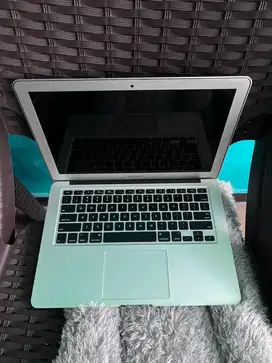 Macbook 2013 4/128 GB