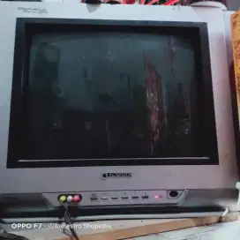 TV Tabung Founder 21 Inch