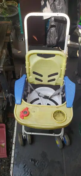 STROLLER BALITA BEKAS