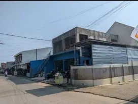 Dijual murah rumah usaha + rumah di kemang raya, cilodong
