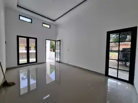 DIJUAL RUMAH SIAP HUNI LAHAN LUAS DI JOGJA UTARA, SPESIAL HARGA 575JT