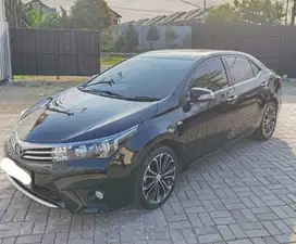 Corolla Altis 2015 V AT