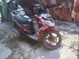 Yamaha Xeon 2012 tangan pertama