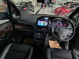 Toyota Voxy 2021 Bensin