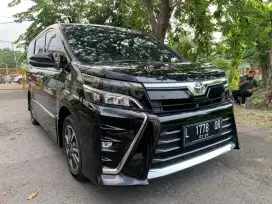 Toyota voxy 2.0 matic 2021