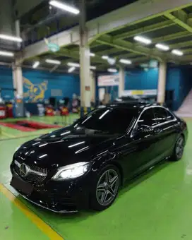 Mercedes-Benz C300 AMG (2019)