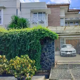 Jual rumah di Rawamang harga 6 M an dekat velodrome dan tol pulomas