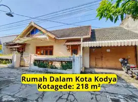Rumah Dalam Kota Luas 200 Kodya Kotagede