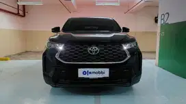Toyota Kijang Innova 2.0 Zenix V CVT Bensin-AT 2022 Hitam