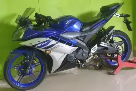 YAMAHA SPORT YZF VS XABRE