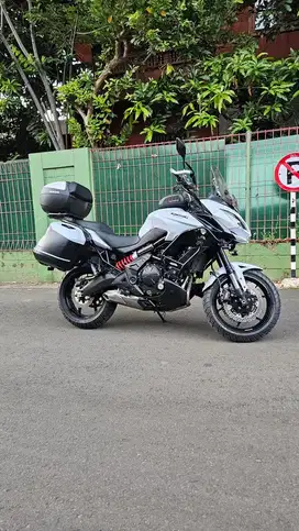 Versys 650 ABS siap jelajah, box genuine Ban Baru