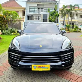 Odo 8.000 Porsche Cayenne 2019 like new