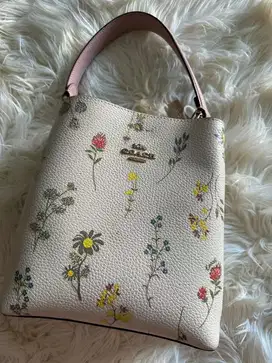 Coach Bucket Bag