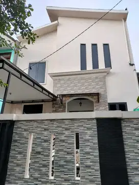 Dijual Rumah 2 lantai, siap huni Di Bukit Golf, Cibubur