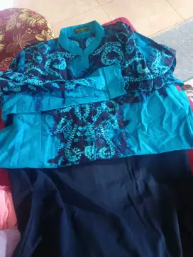Baju kerja dan rok kerja