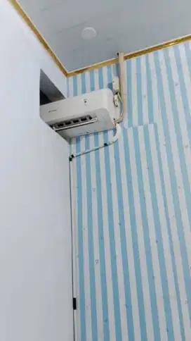 Jasa servis AC kulkas frezer showcase mesin cuci dan bongkar pasang AC