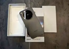 OPPO FIND X8 12 / 256