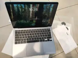 Macbook Air M1 retina 2020 8/256