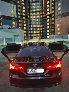 CAMRY V 2019 HITAM SUNROOF NAVI-HDMI-BT-USB Terawat ISTIMEWA