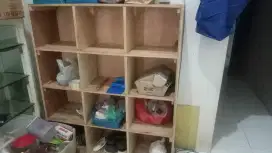 Dijual murah rak dan etalase