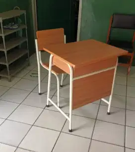Meja kursi belajar