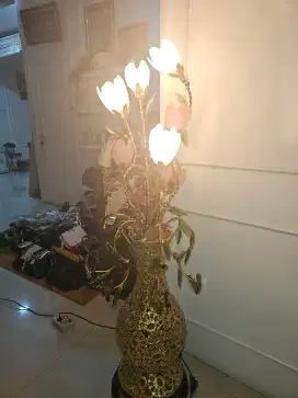 Lampu antik kristal
