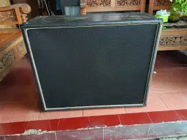 Cabinet fender 2x12