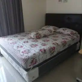 Ranjang Spring Bed 160 dengan divan Kondisi Bagus