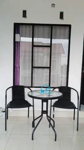 Set meja kursi teras minimalis