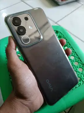 Vivo y29 ram 8/128