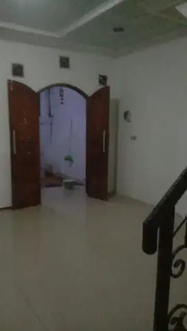 Dijual rumah 2 lantai