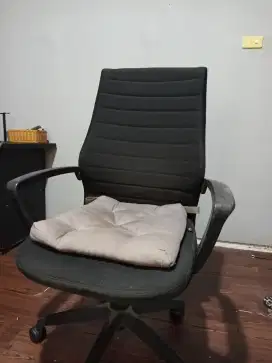 dijual bangku kerja roda 5 hitam
