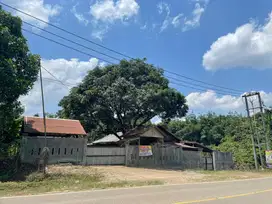 Tanah + Bangunan samping bandara