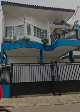 Dijual cepat tanpa perantara Rumah Unik dan lokasi strategis